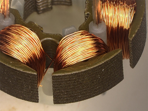 Observation and Measurement of Coils Using Digital Microscopes
