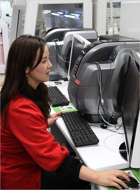 Image: Kaori Kuribayashi using fluorescence microscope BZ Series...