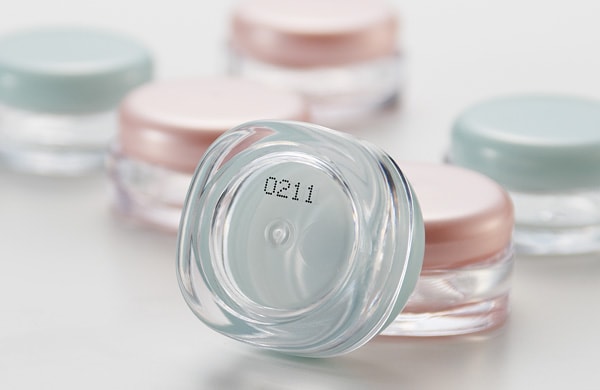Cosmetic container